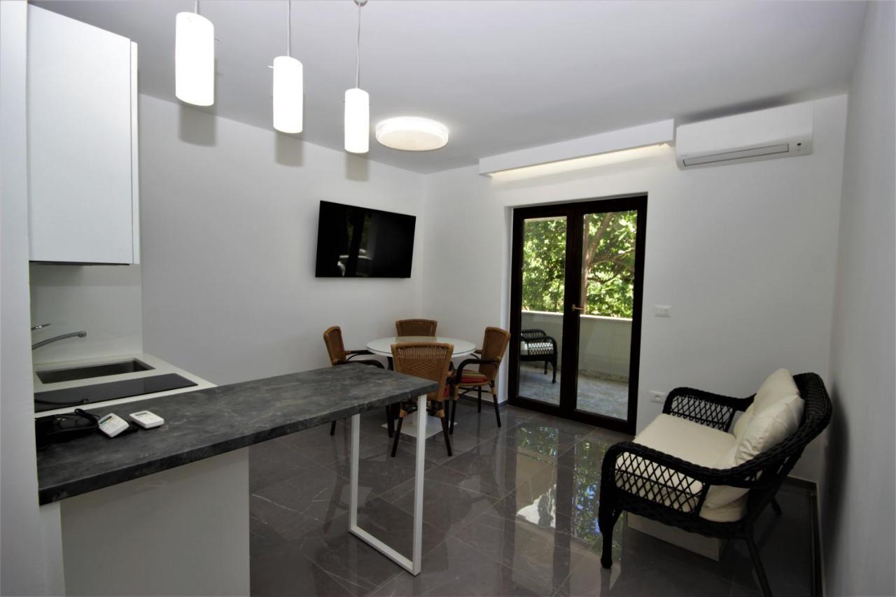 Apartments Smitran Banjole Exterior foto